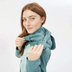 Quechua Women’s Waterproof Mountain Walking Jacket MH100 -Quechua k093ab2dc491aae42327f9d10354e26b1