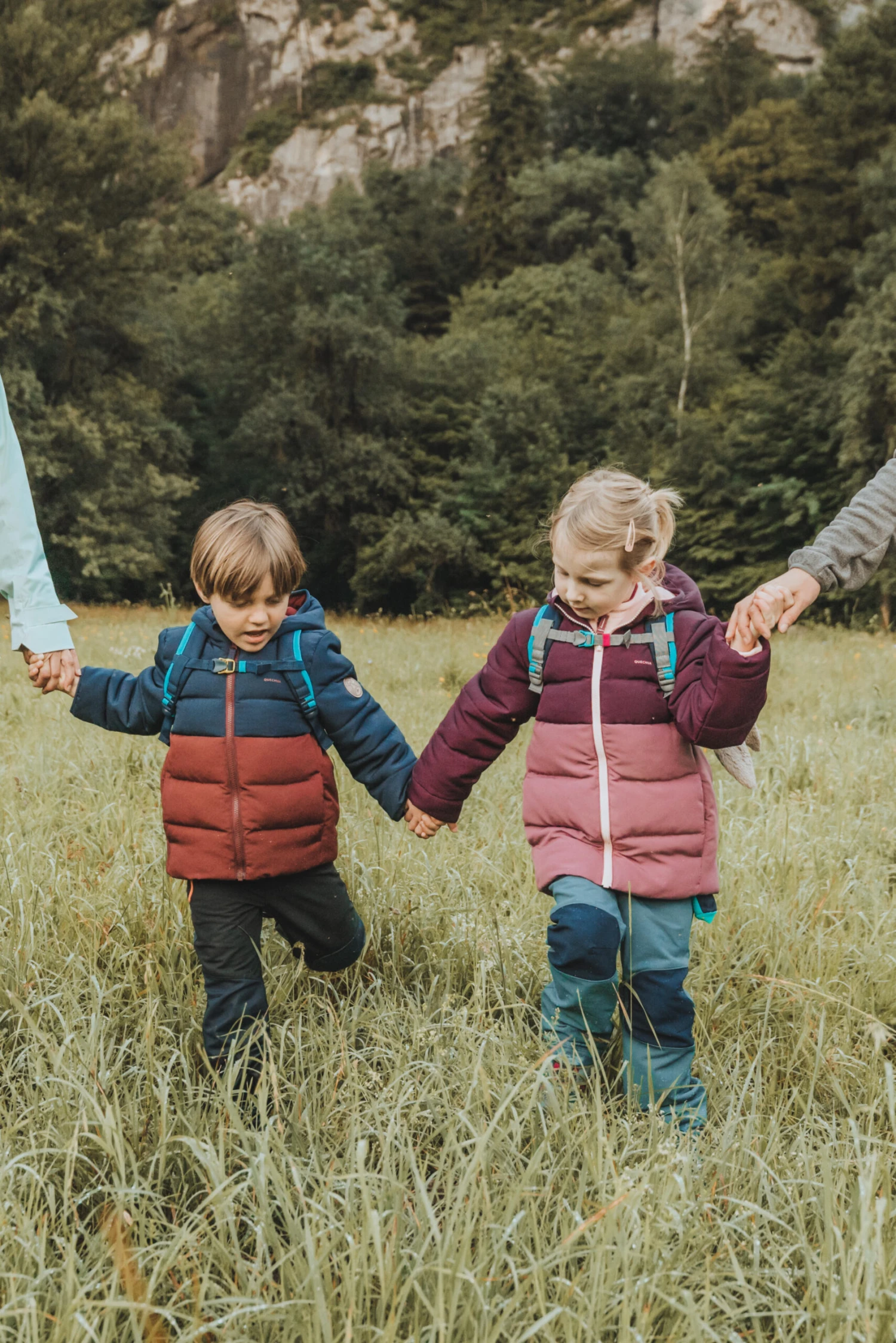 Quechua Kids’ Hiking Padded Jacket - Aged 2-6 13 Quechua Kids’ Hiking Padded Jacket - Aged 2-6 - Image 11