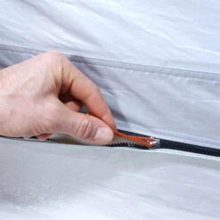 Quechua 4 Man Inflatable Blackout Tent -Quechua k59a03146efacf5a36ad0f6c602847994