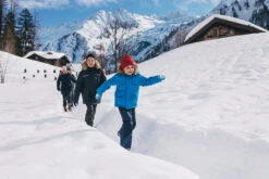 Quechua KIDS’ WARM AND WATERPROOF HIKING PARKA - SH900 -23°C - 7 24 Quechua KIDS’ WARM AND WATERPROOF HIKING PARKA - SH900 -23°C - 7 -Quechua kf40a6f2962829f9b877786a9cf4ff5bc