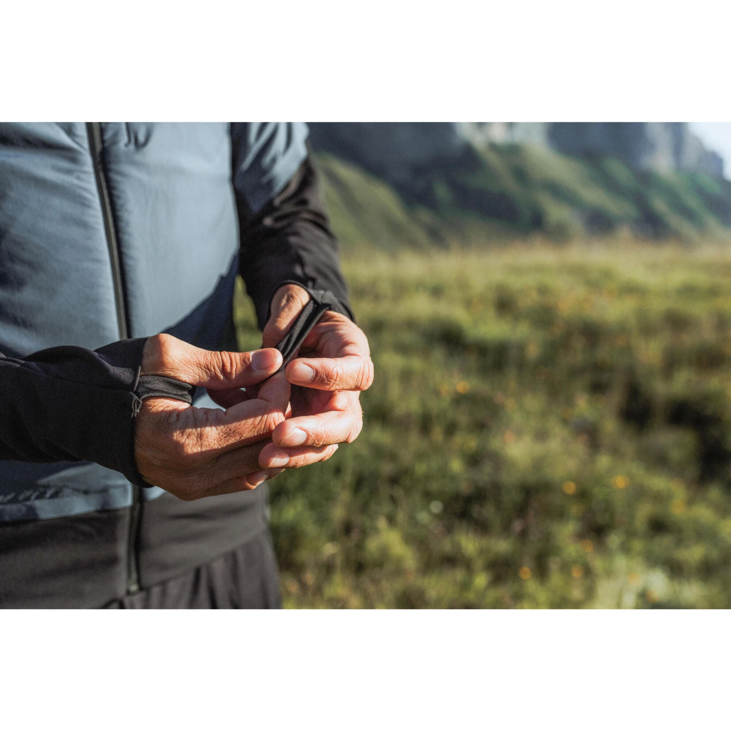 Quechua Men’s Hiking Hybrid Hooded Fleece Jacket 7 Quechua Men’s Hiking Hybrid Hooded Fleece Jacket - Image 5